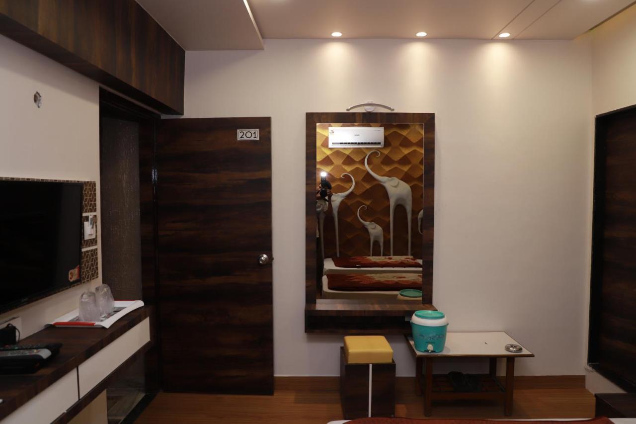 Hotel Darshan Amreli Zewnętrze zdjęcie