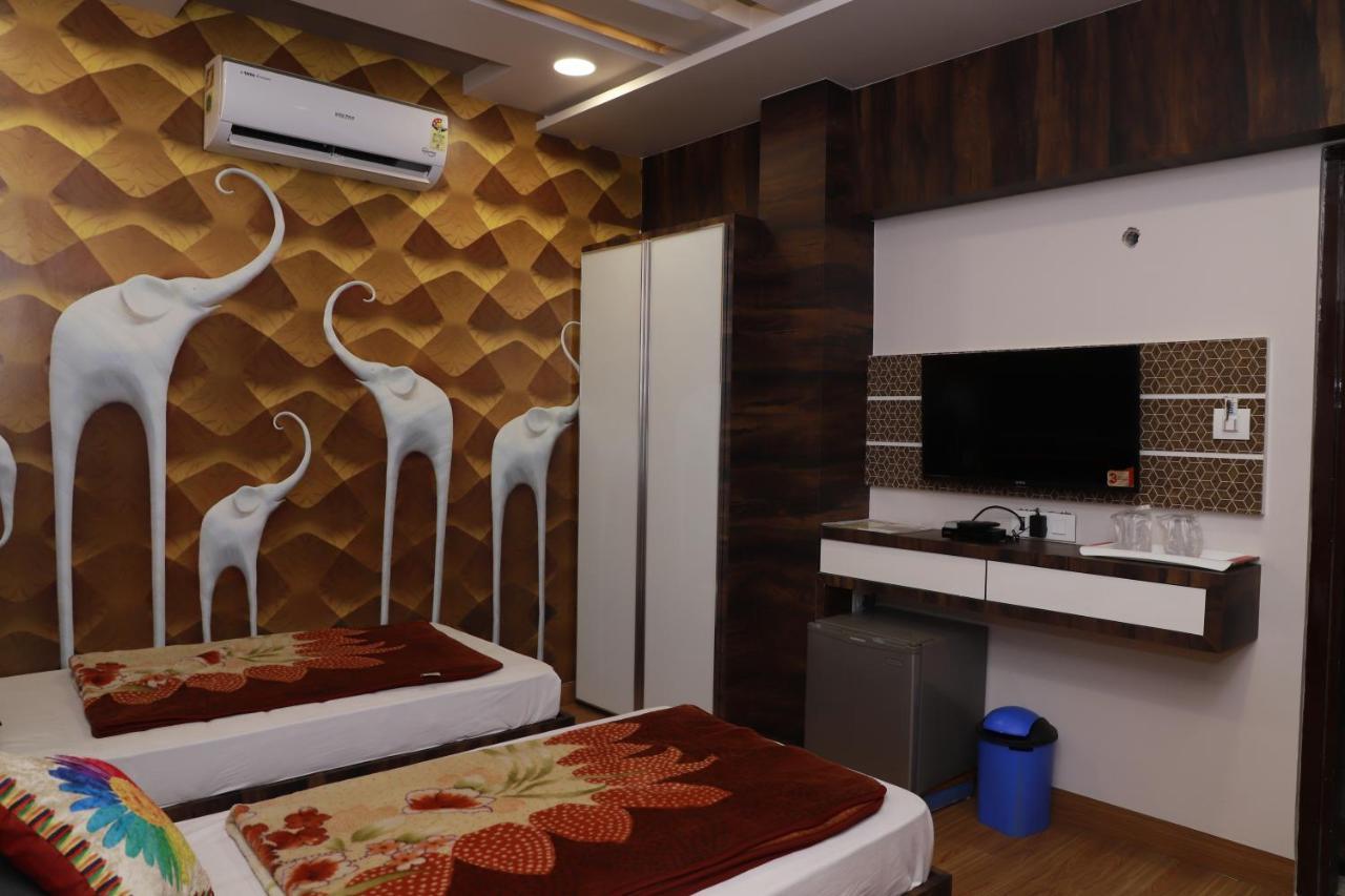 Hotel Darshan Amreli Zewnętrze zdjęcie