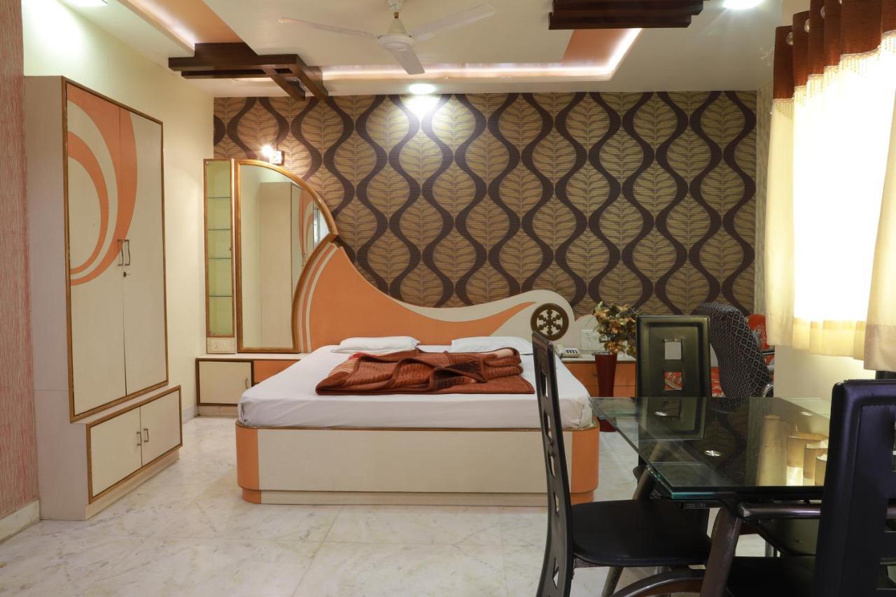 Hotel Darshan Amreli Zewnętrze zdjęcie