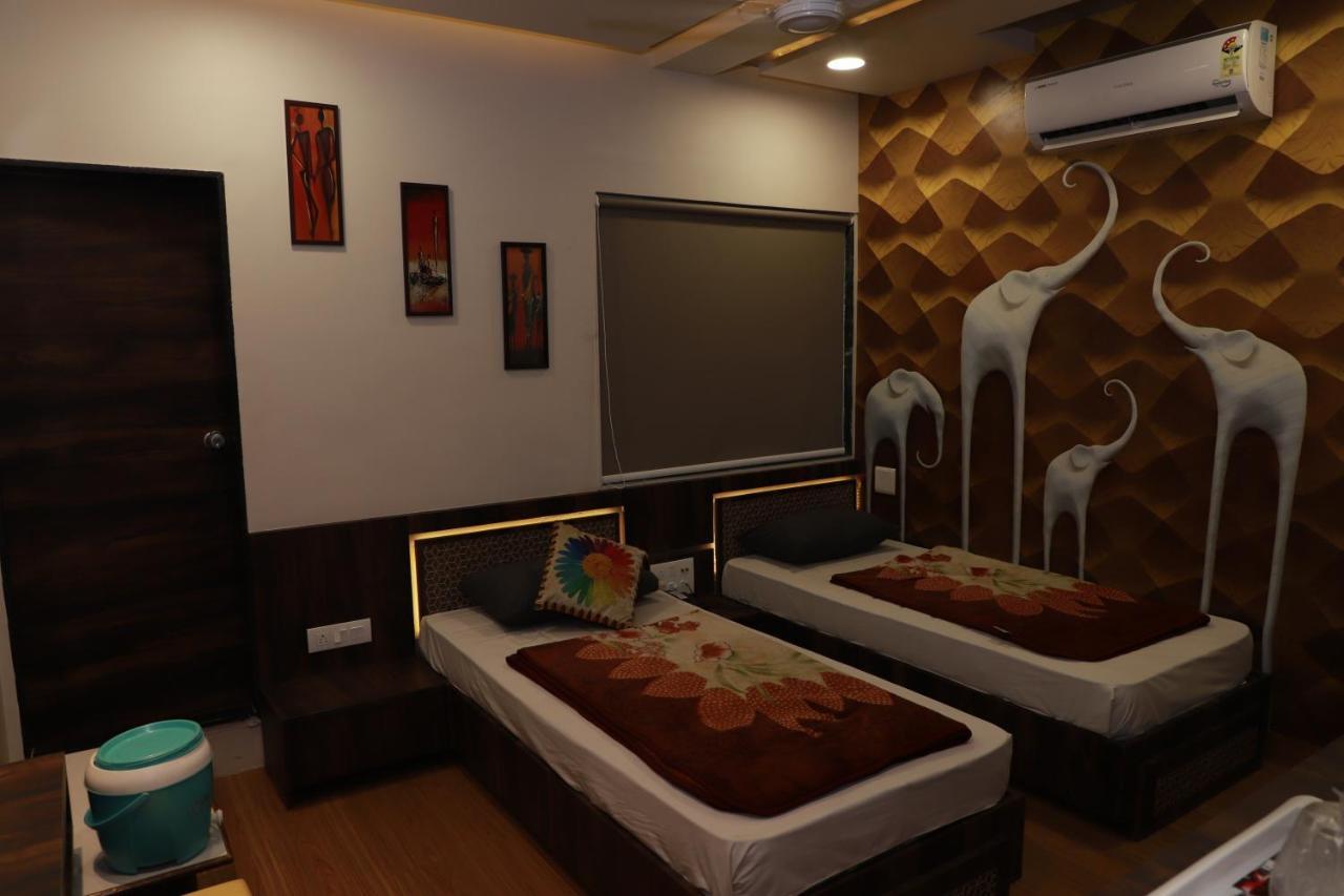 Hotel Darshan Amreli Zewnętrze zdjęcie