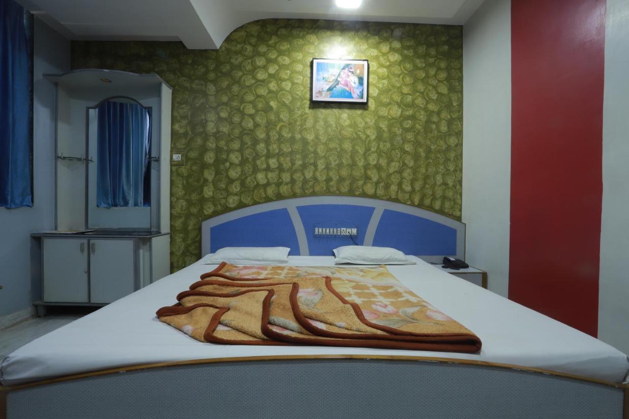 Hotel Darshan Amreli Zewnętrze zdjęcie